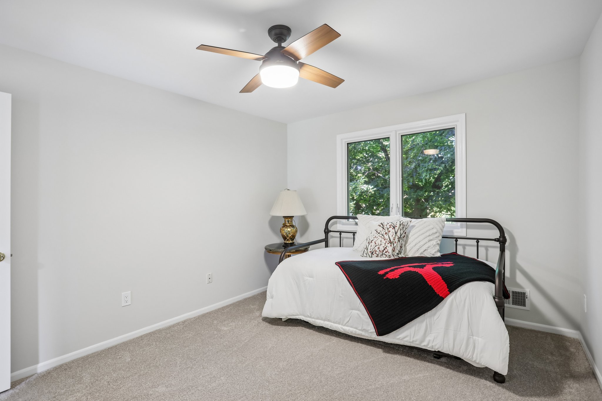 Clarken Dr-S1606-033.jpg