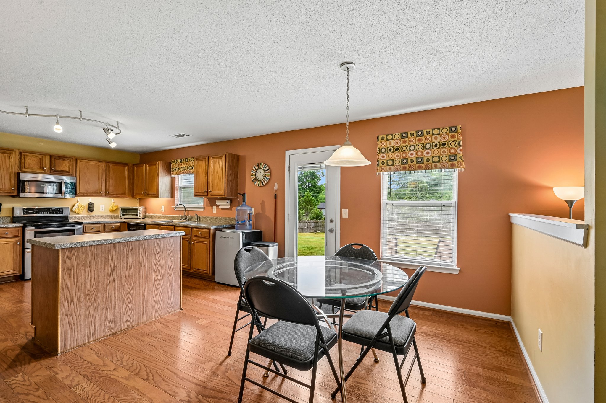 Fieldstone Dr-S2904-015.jpg