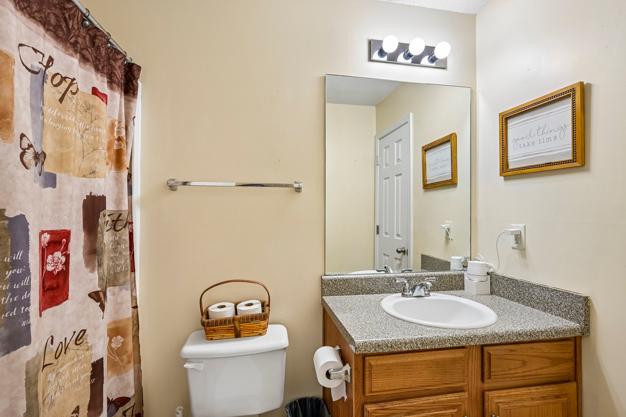Fieldstone Dr-S2904-022.jpg
