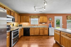 Fieldstone Dr-S2904-018.jpg