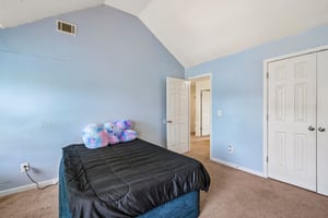 Fieldstone Dr-S2904-031.jpg