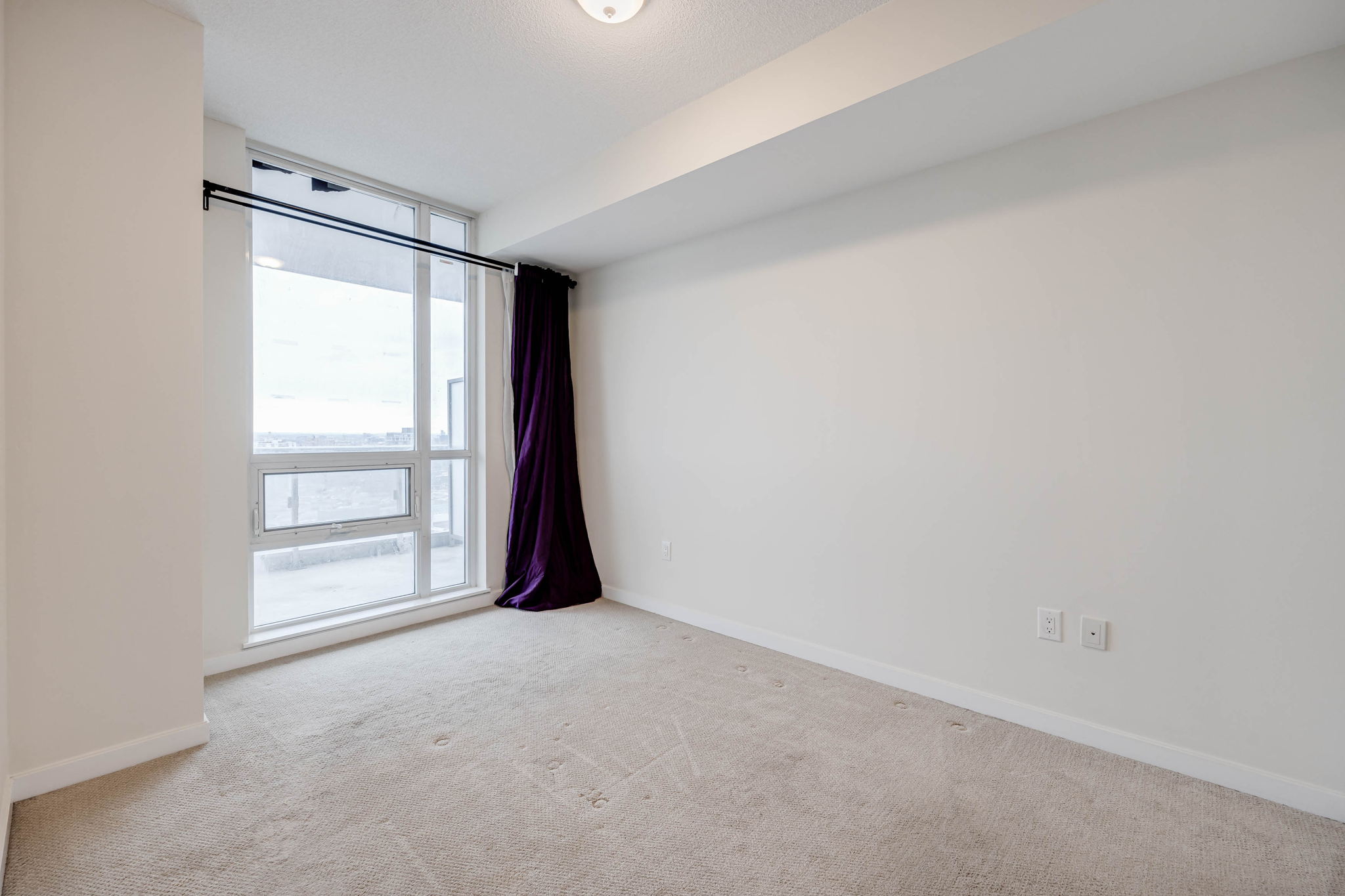 Toronto property showcase — delivered property photograph 9