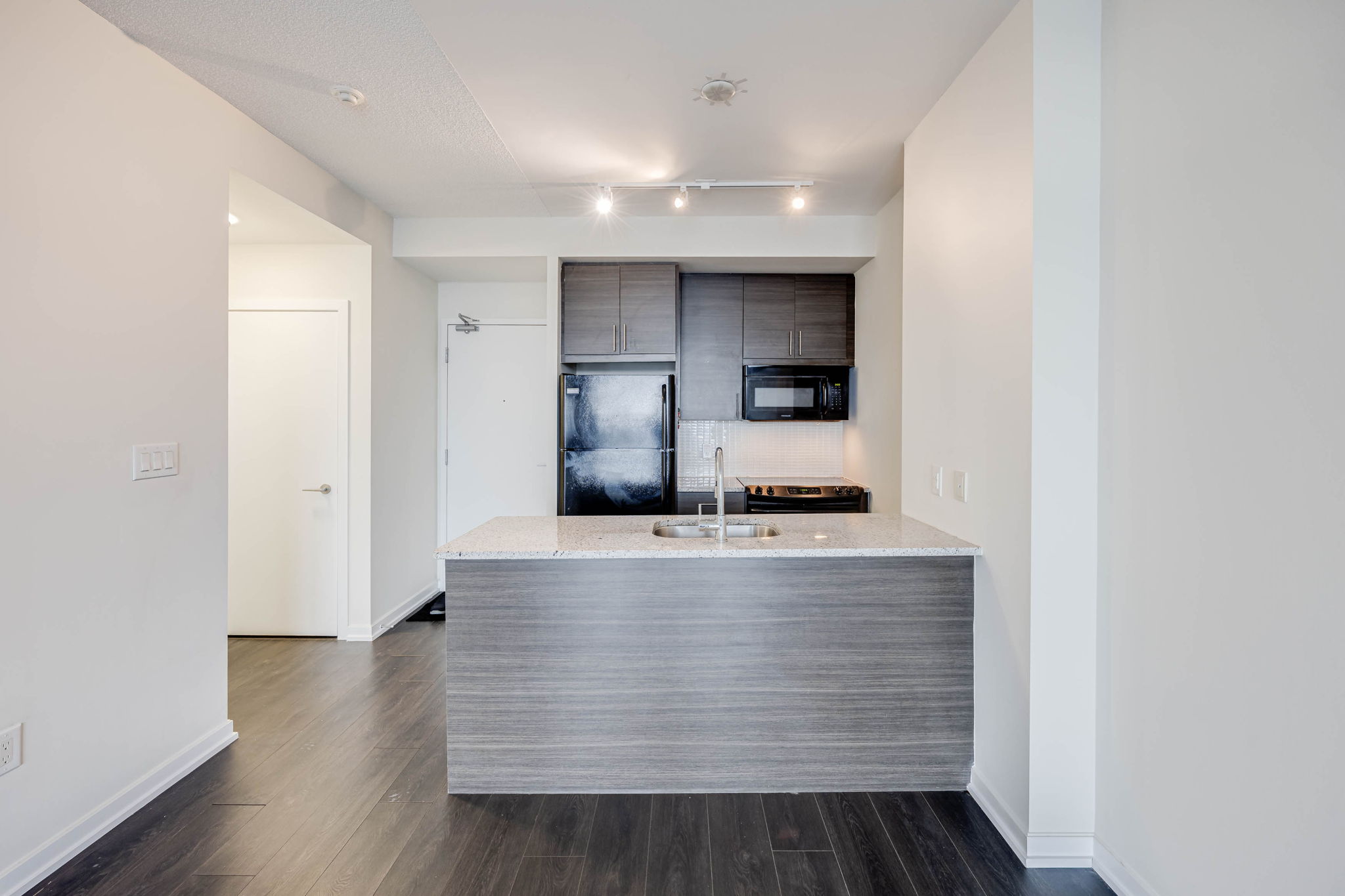 Toronto property showcase — delivered property photograph 6