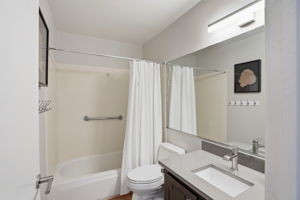 026_F8_70 Forest Ridge Rd 1