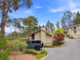 010_F8_70 Forest Ridge Rd 1