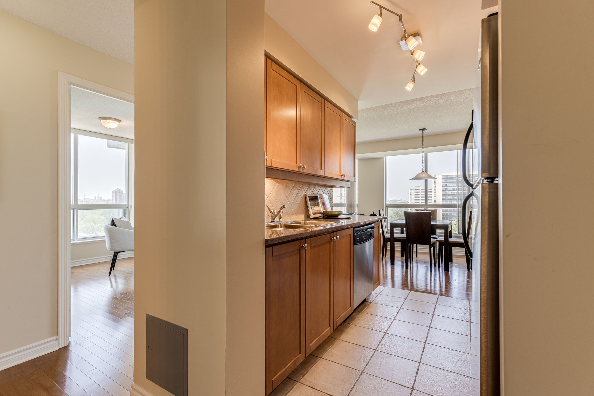 Toronto property showcase — delivered property photograph 6