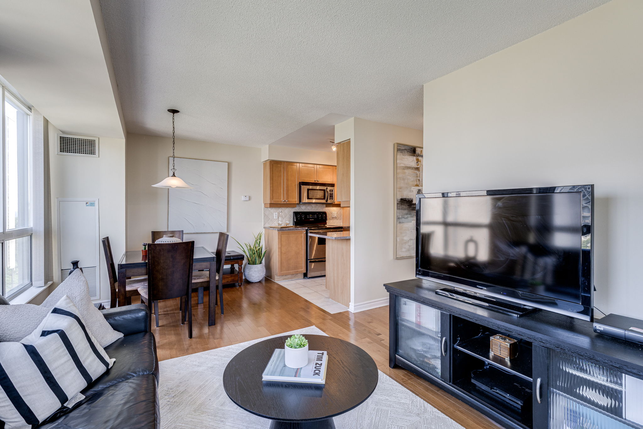 Toronto property showcase — delivered property photograph 13