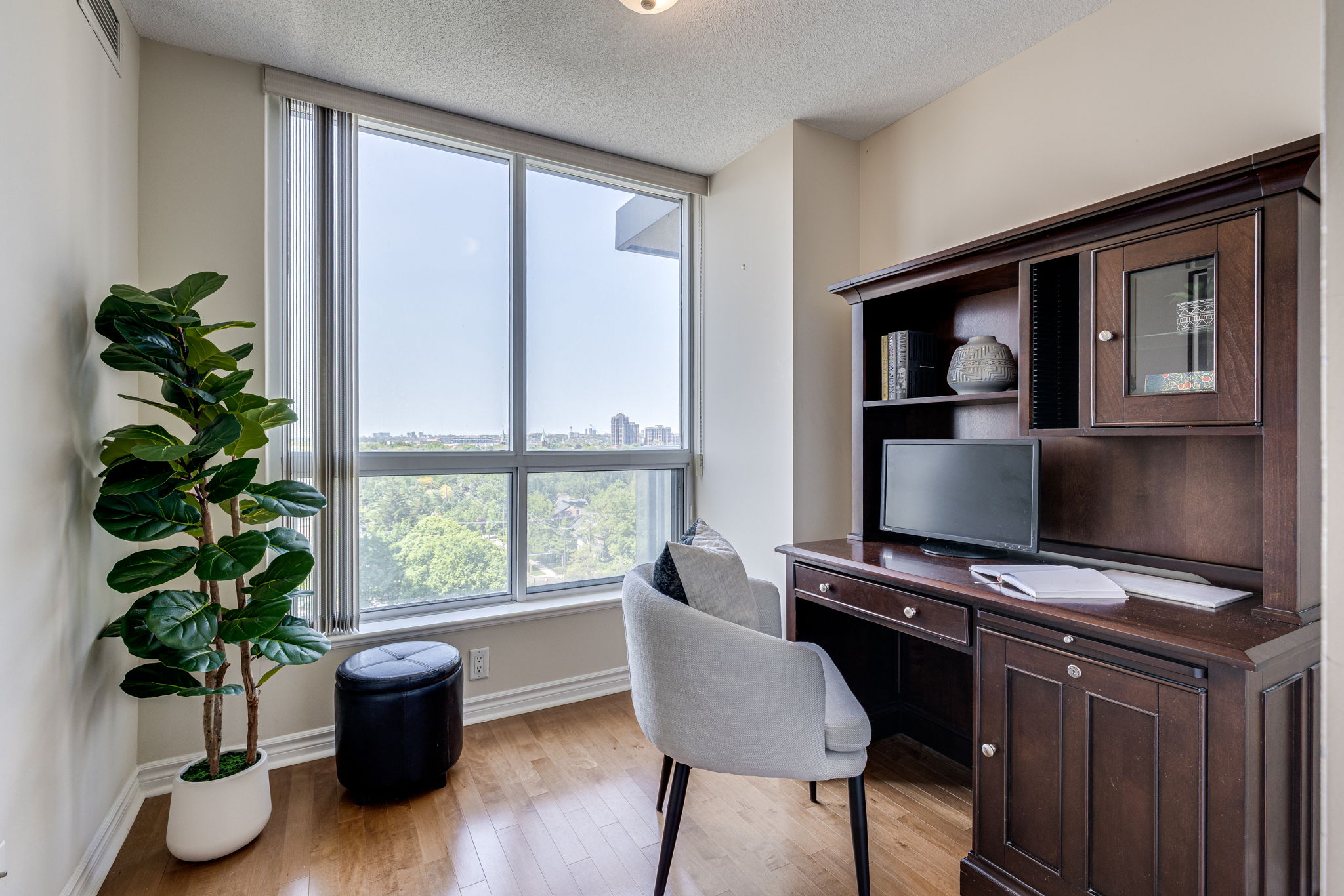 Toronto property showcase — delivered property photograph 15
