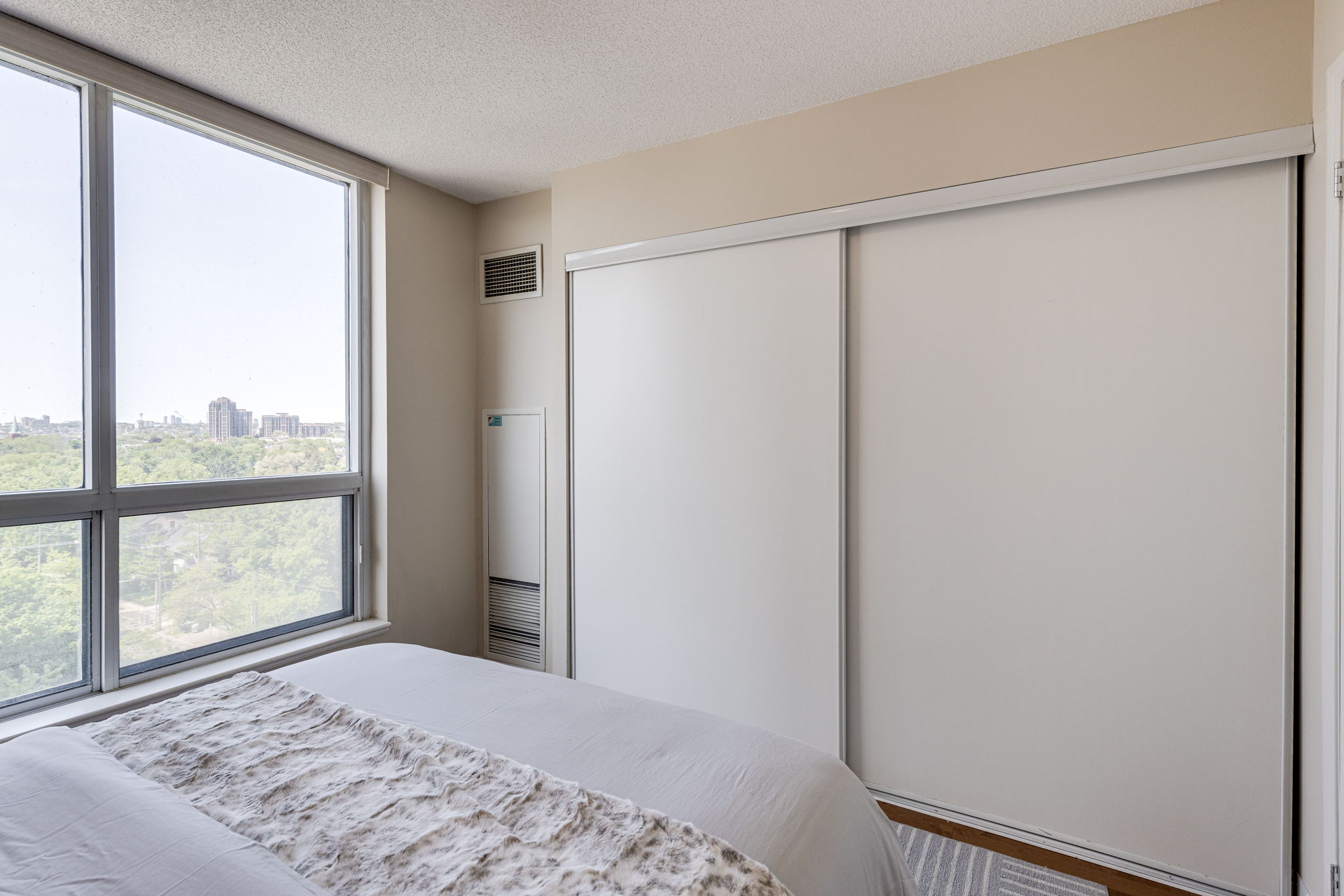 Toronto property showcase — delivered property photograph 18