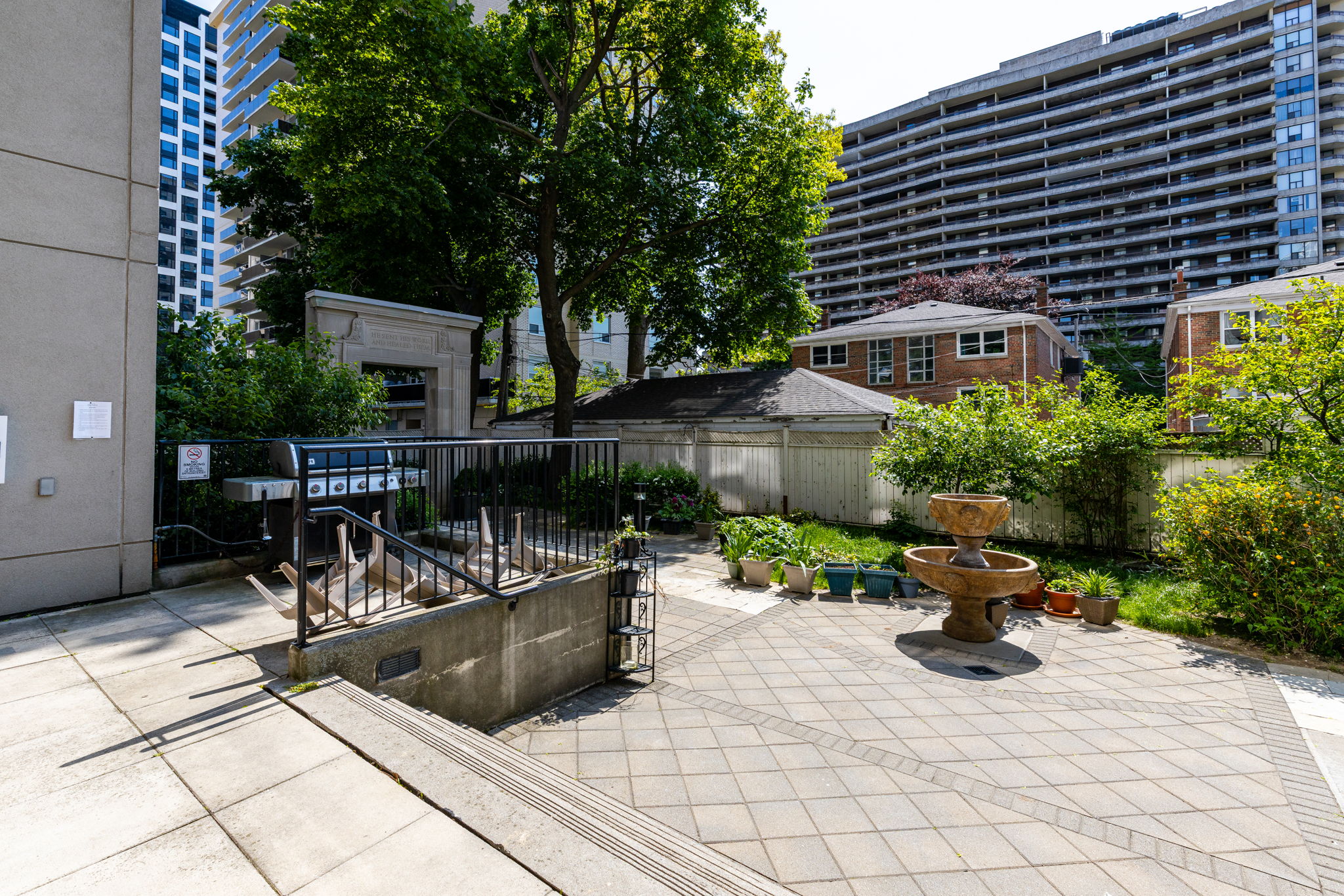 Toronto property showcase — delivered property photograph 32