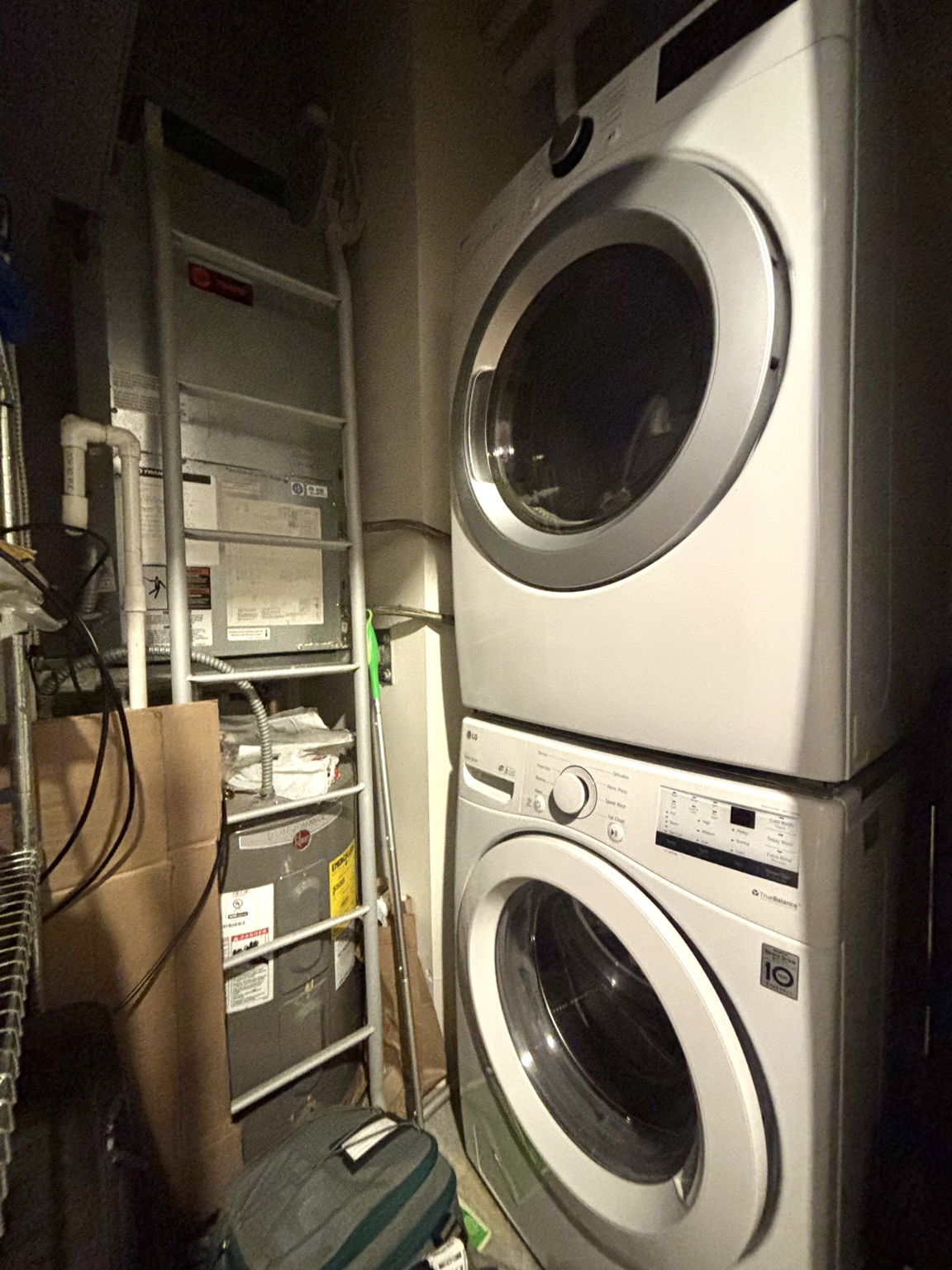  Photo 23