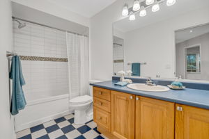  Photo 45