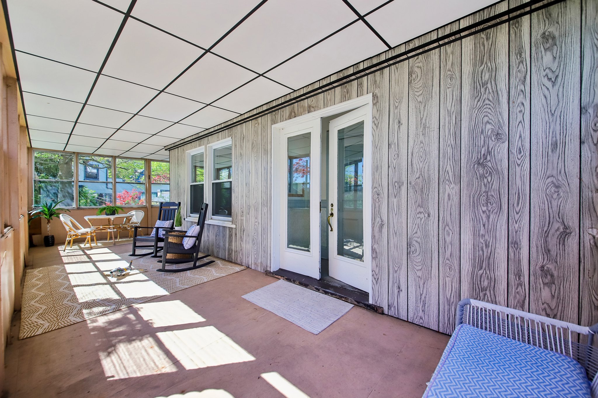 Three generations of Montclairians gabbed the gab on this front porch ... for decades...