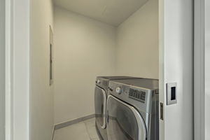  Photo 34