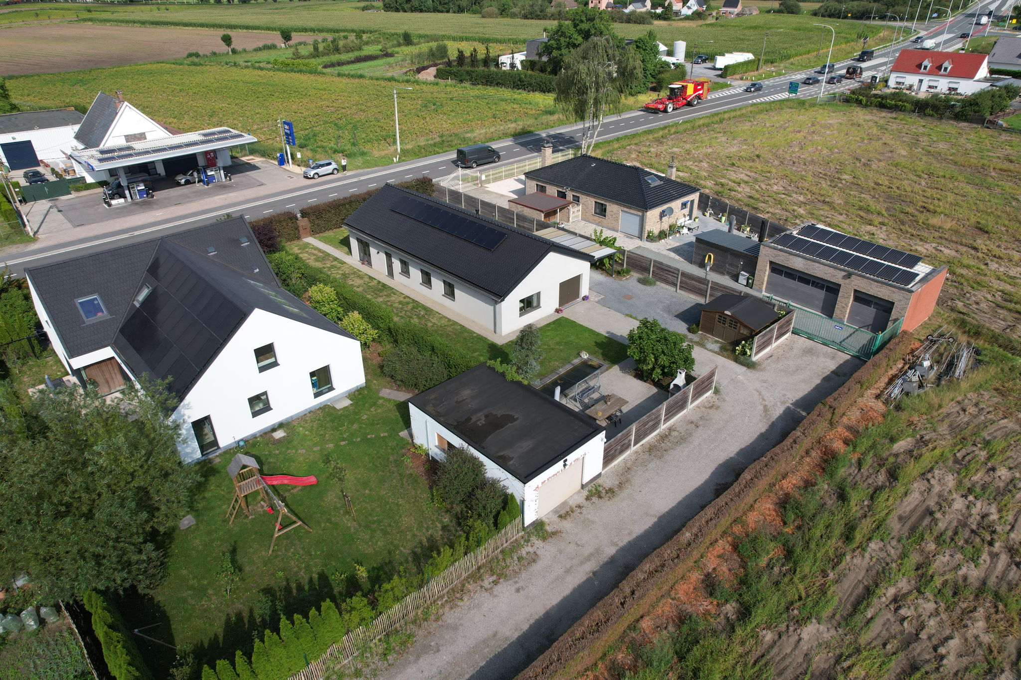  Photo 43