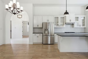 022_F8_70 Santa Maria St