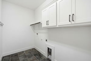 047_F8_70 Santa Maria St