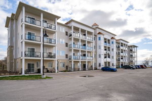 70 Shipway Ave Unit 103
