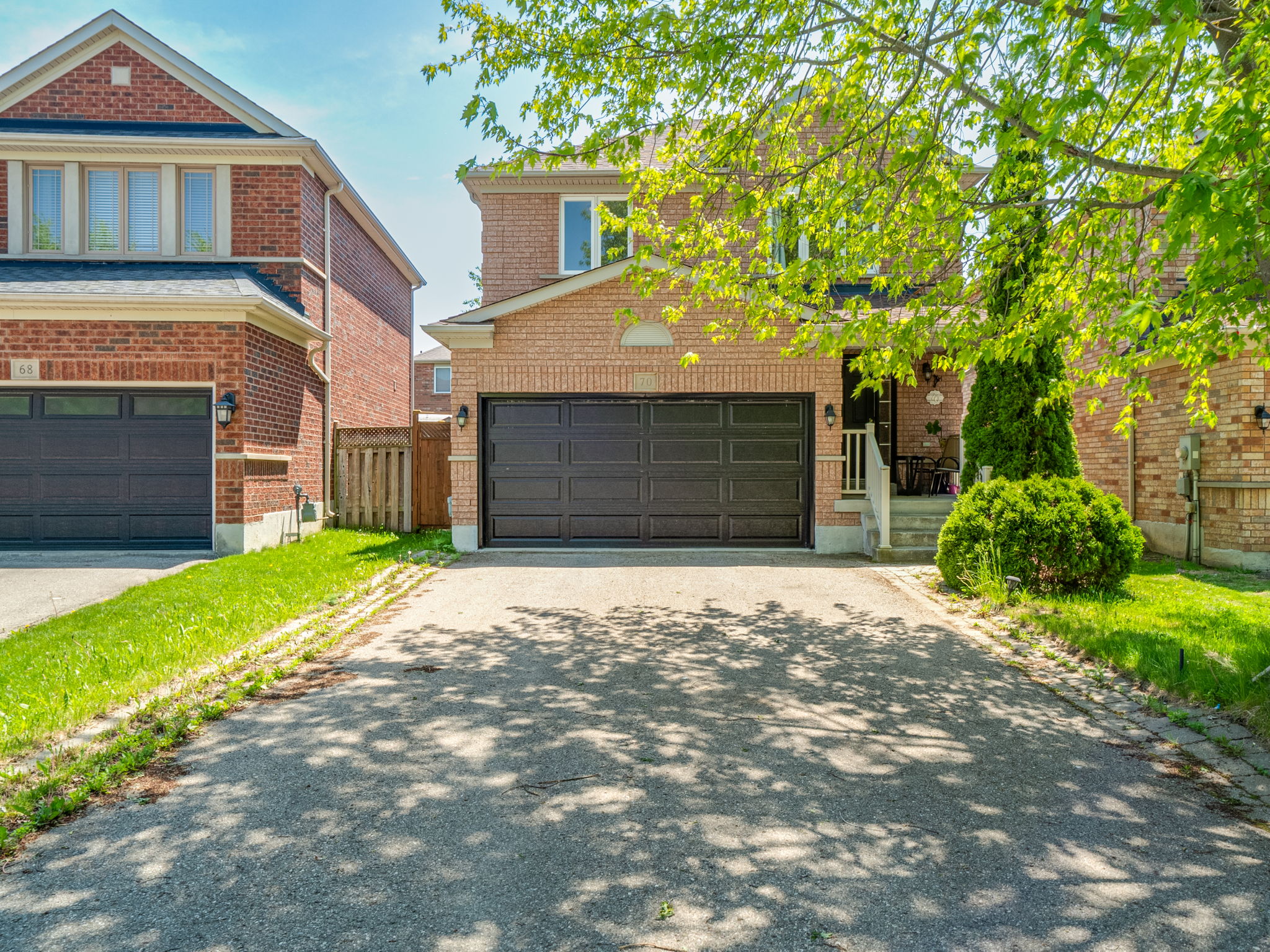 70 Shoniker Dr Newmarket, ON L3X 2Y7
