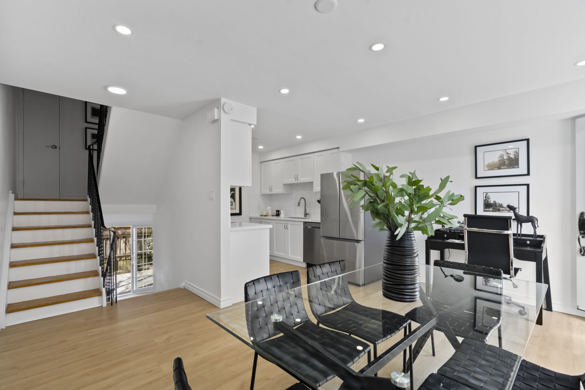 70 Stanley Terrace Toronto, ON M6J 3P9