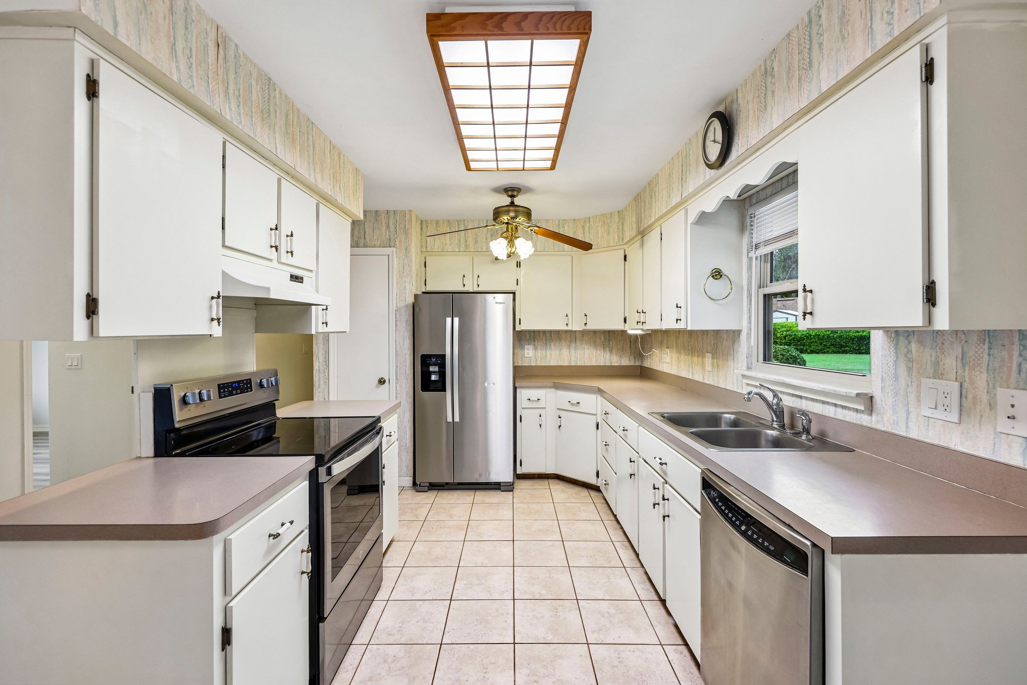 Stonehaven Ct-S3007-014.jpg