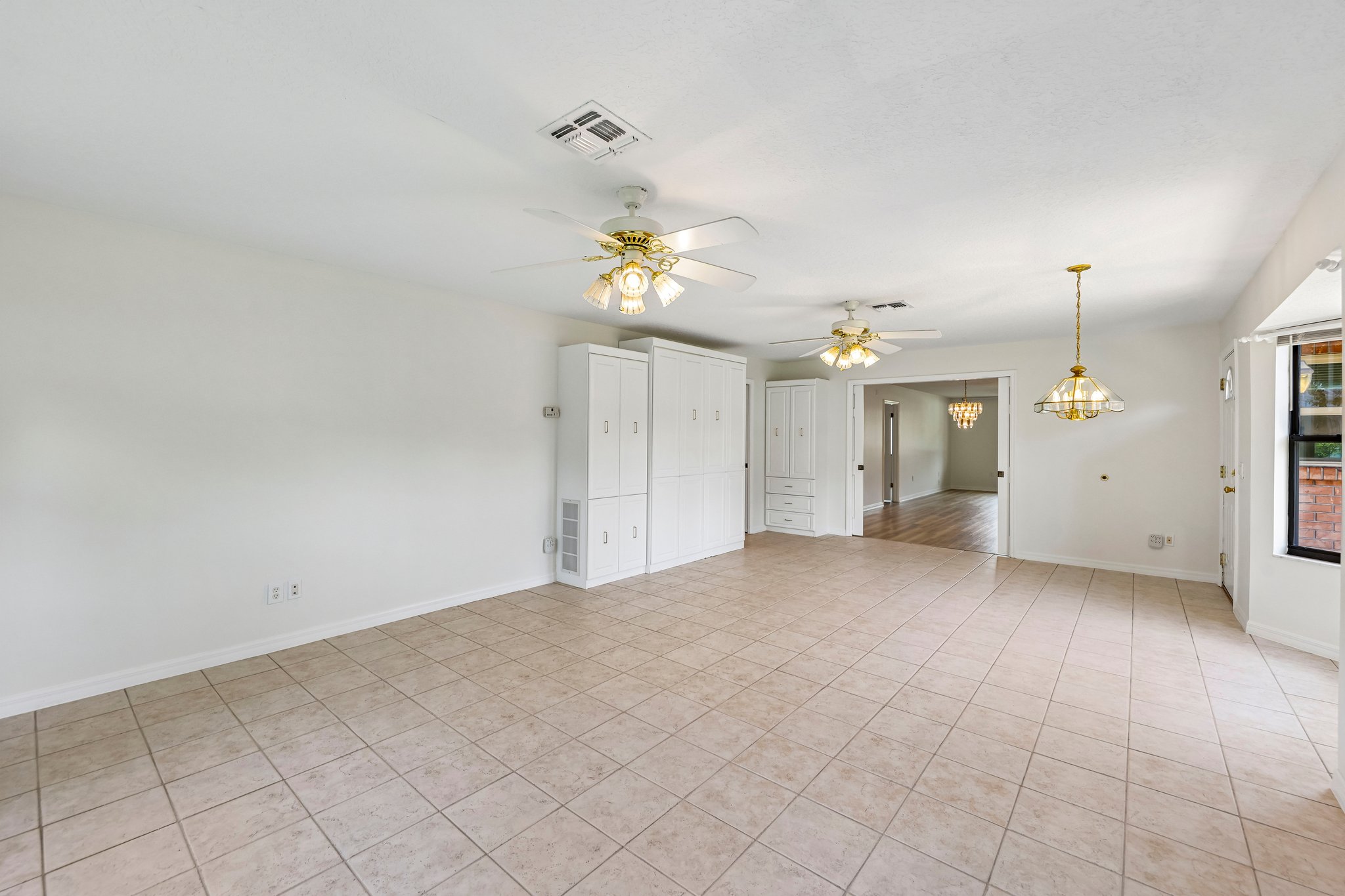 Stonehaven Ct-S3007-019.jpg
