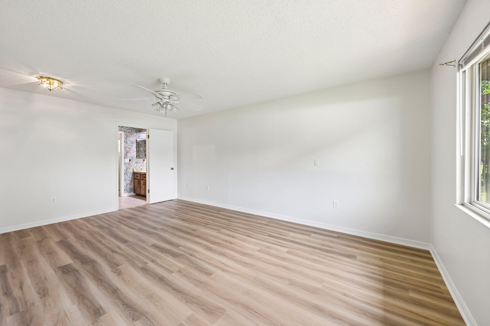 Stonehaven Ct-S3007-024.jpg