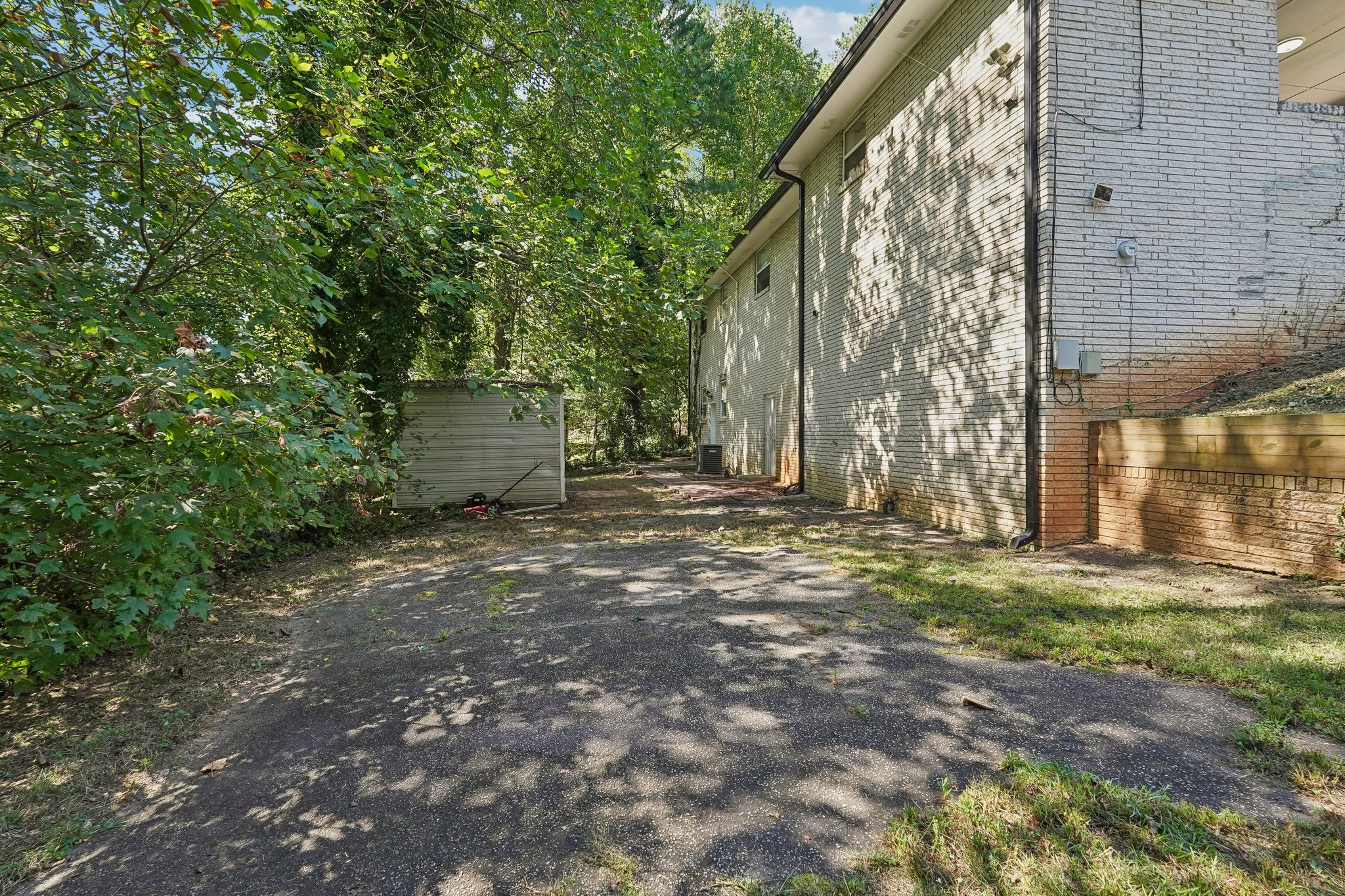 Stroud Dr SE-S0110-054.jpg