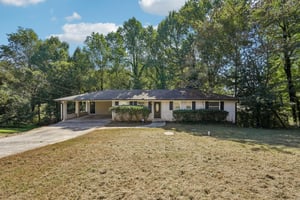 Stroud Dr SE-S0110-001.jpg