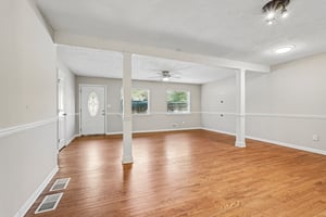 Stroud Dr SE-S0110-008.jpg