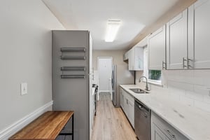 Stroud Dr SE-S0110-018.jpg