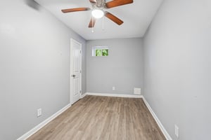 Stroud Dr SE-S0110-047.jpg