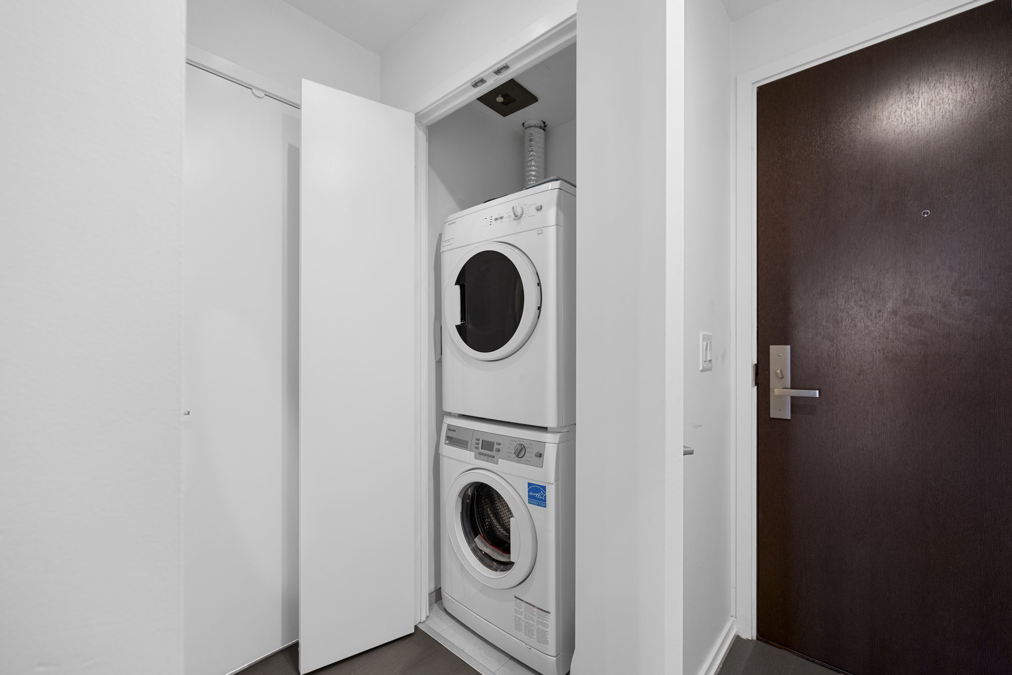 Toronto property showcase — delivered property photograph 18