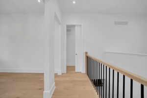  Photo 39