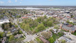  Photo 40