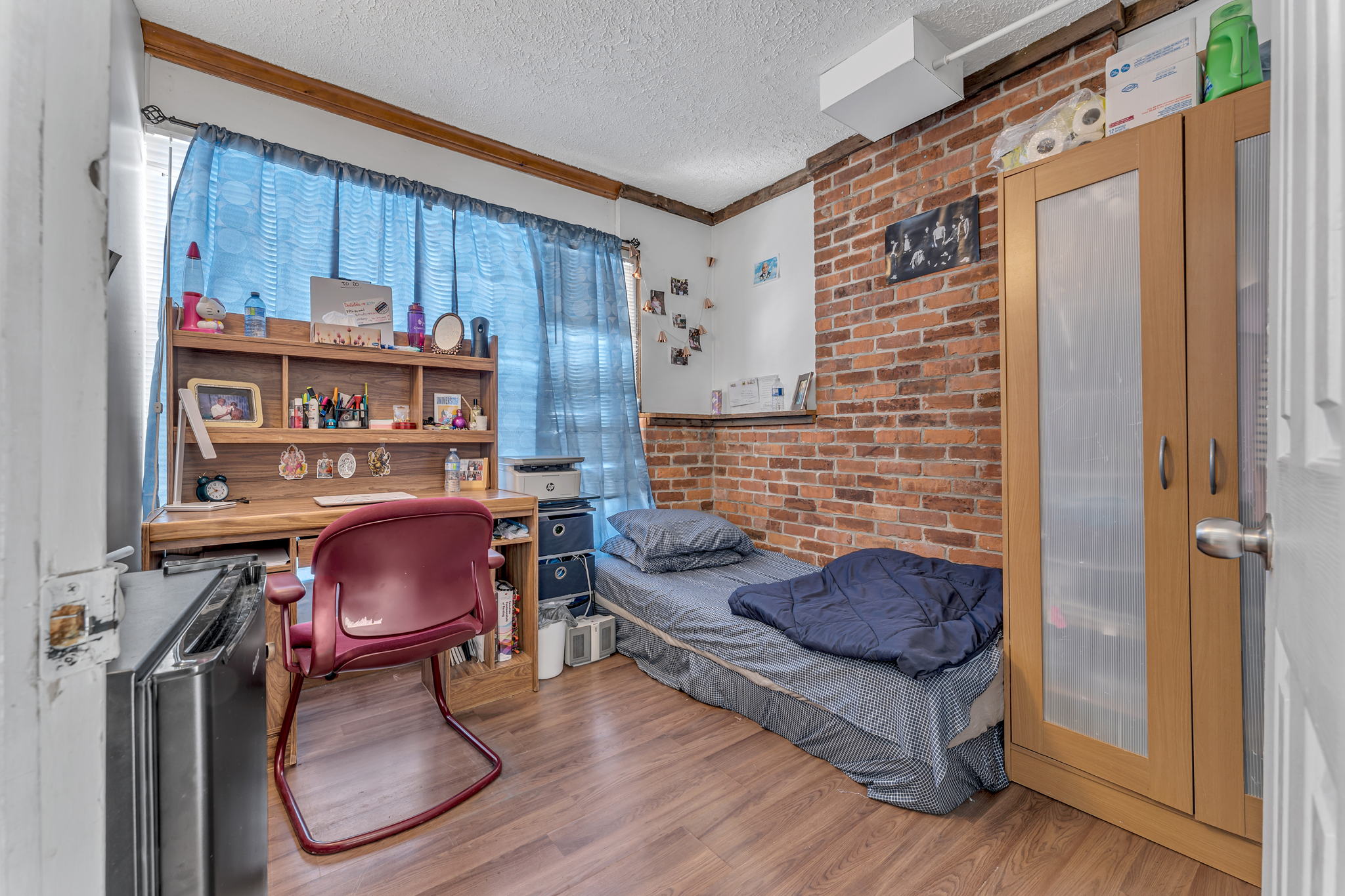 70 Ward Ave, Hamilton, ON L8S 2E9, Canada Photo 7