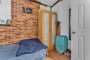 70 Ward Ave, Hamilton, ON L8S 2E9, Canada Photo 8