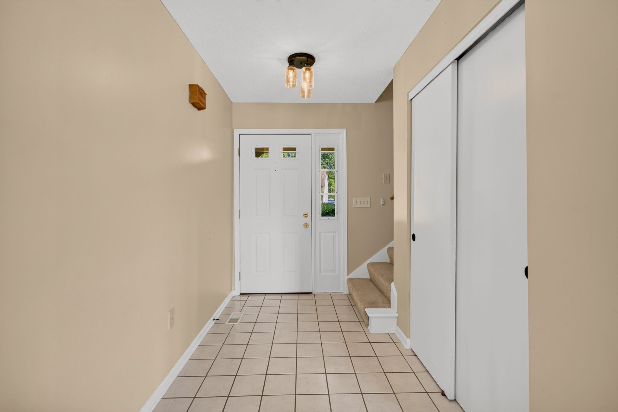 700 Andrea Ln 15