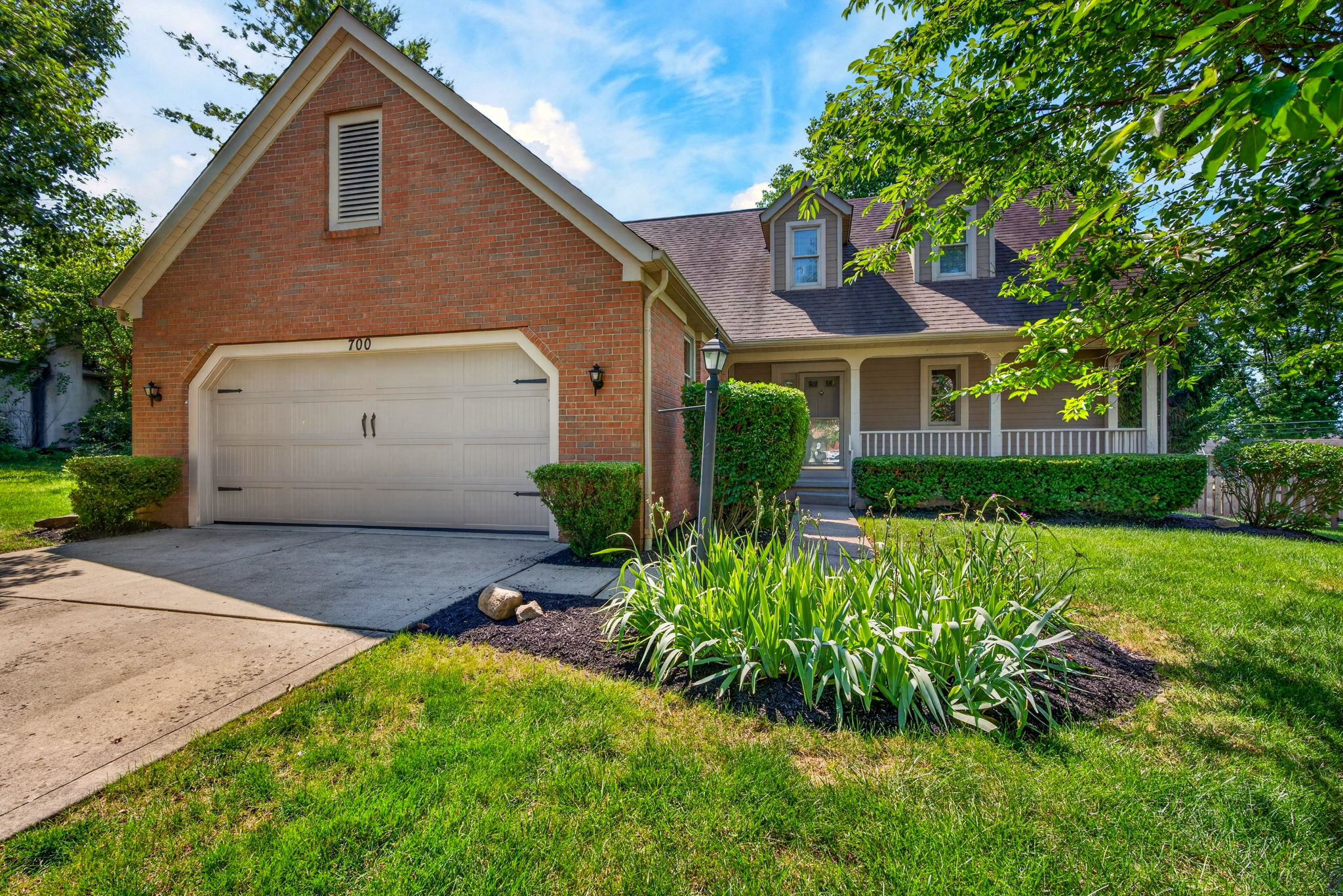 700 Andrea Ln 55