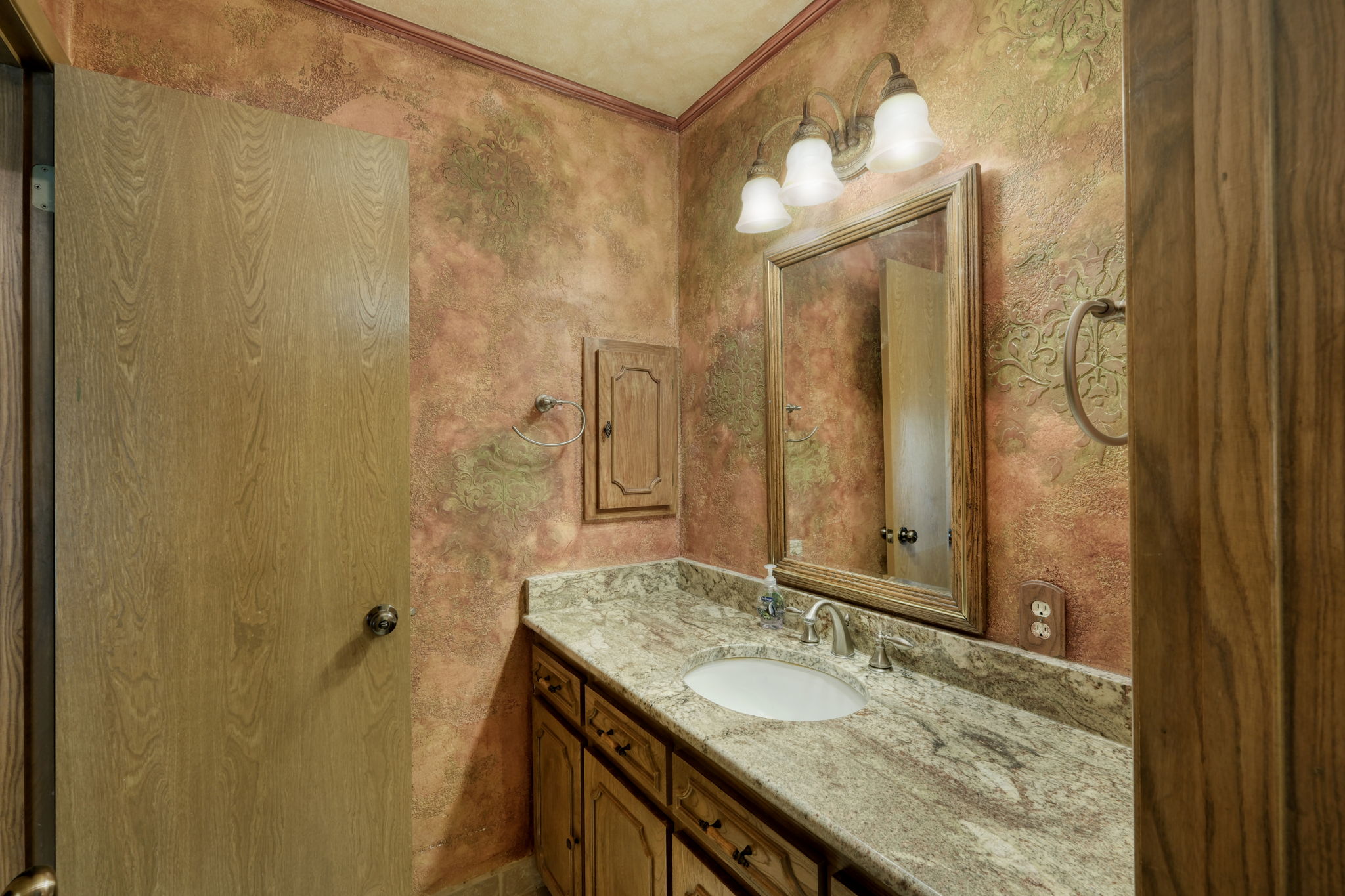 Bathroom for Bedroom 2