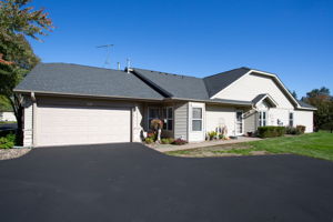  Photo 0