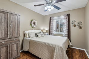 Meadow Arbor Ln-024