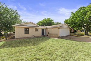 700 N Rhomberg St, Burnet, TX 78611, USA Photo 3