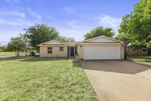 700 N Rhomberg St, Burnet, TX 78611, USA Photo 1