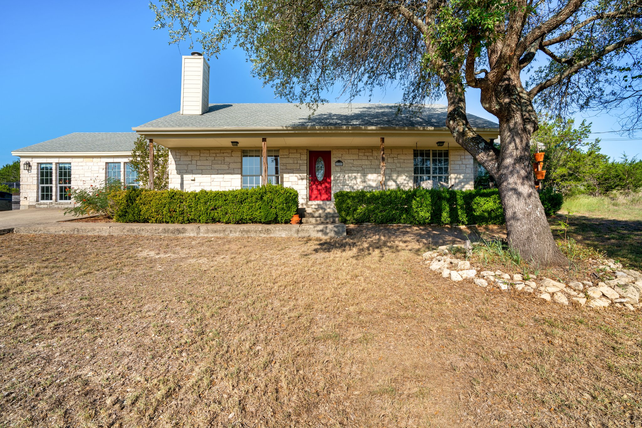 700 Newport Dr, Spicewood, TX 78669, USA