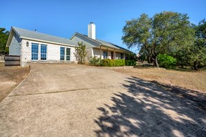 700 Newport Dr, Spicewood, TX 78669, USA Photo 3