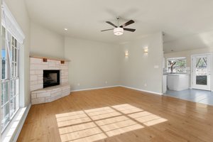 700 Newport Dr, Spicewood, TX 78669, USA Photo 7