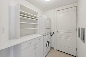 Park Regency Pl NE 1203-027.jpg