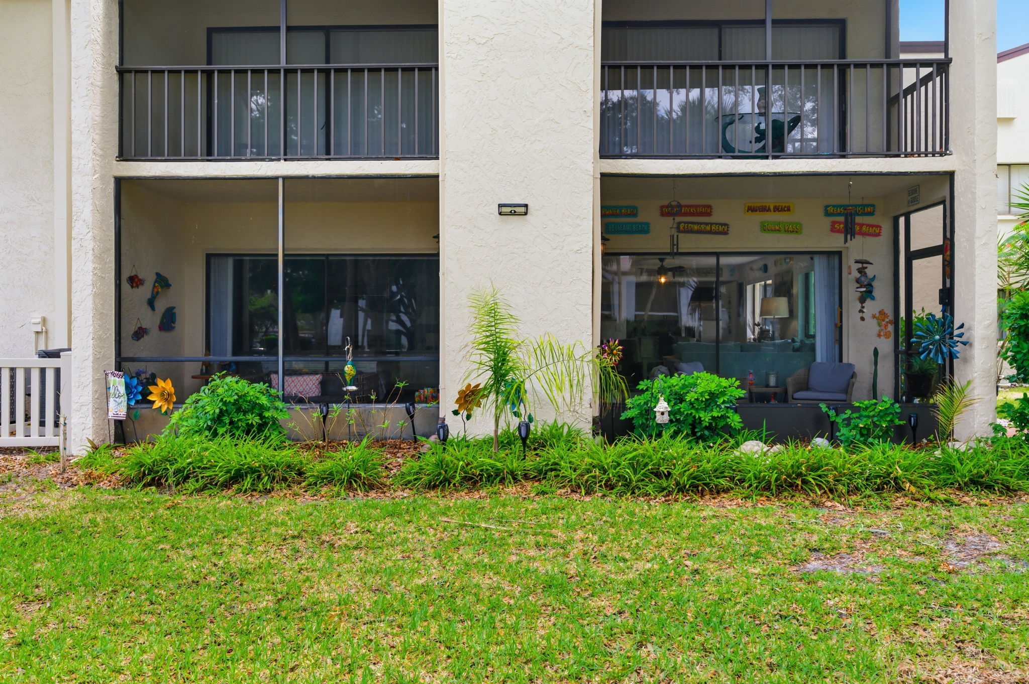 Rear Exteriors (2)