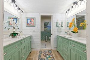 Interiors (33)